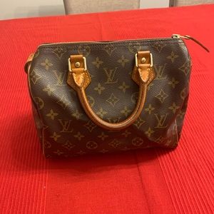 Louis Vuitton speedy 25